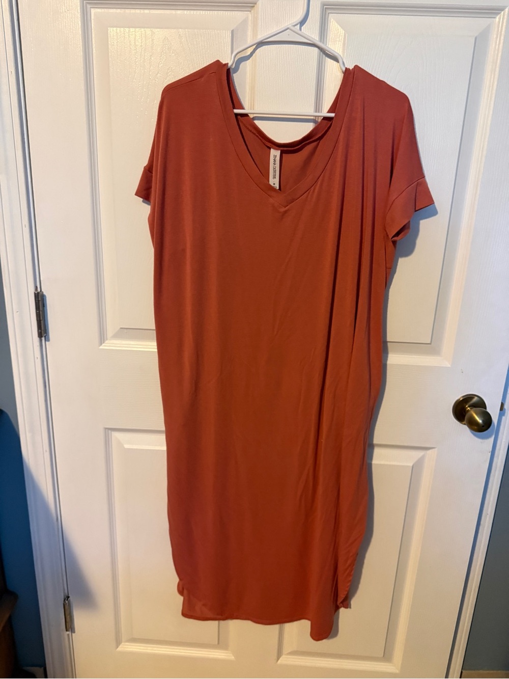 Zenana Outfitters Rust V-Neck Short Sleeve Maxi Dress